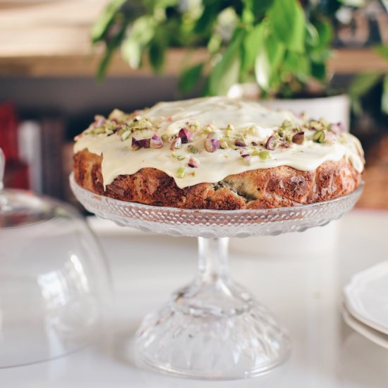 Pistachio and white chocolate cake