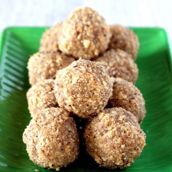 Policha Laddu – Policha Ladoo