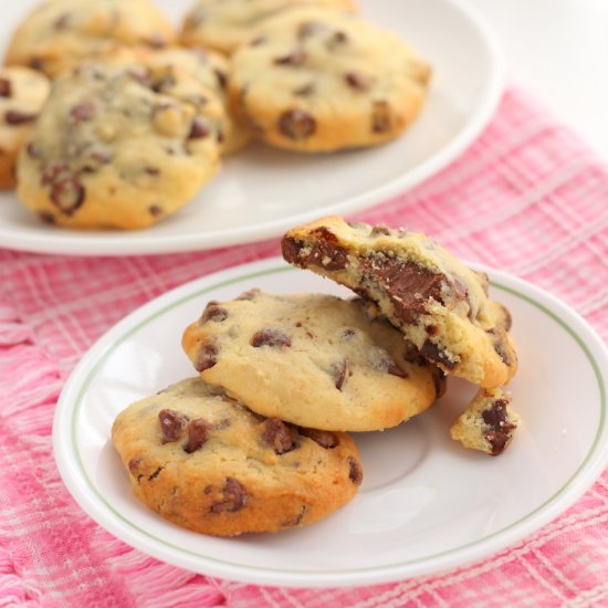 Nutella Stuffed Choc Chip Cookies