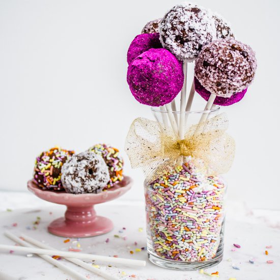 No-Bake Brownie Pops