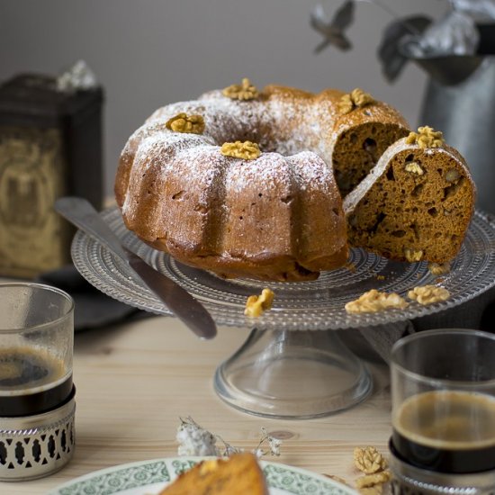 Sweet potato cake with cinnamon