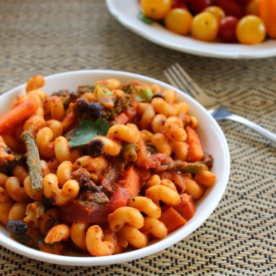 Pasta with vegetables &tomato sauce