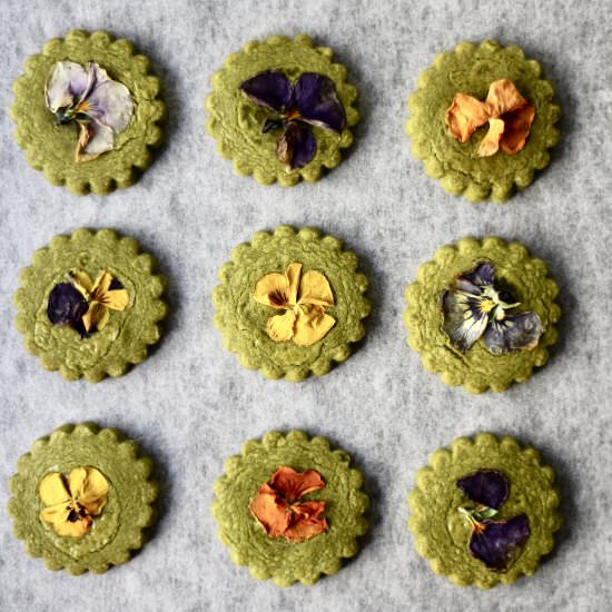 Matcha flower cookies