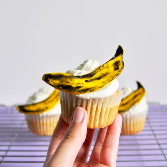 Pop Art Banana Cupcakes