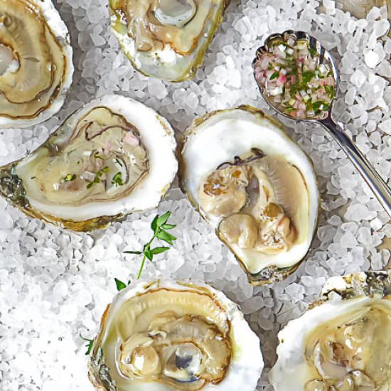 Oysters with Thyme Mignonette