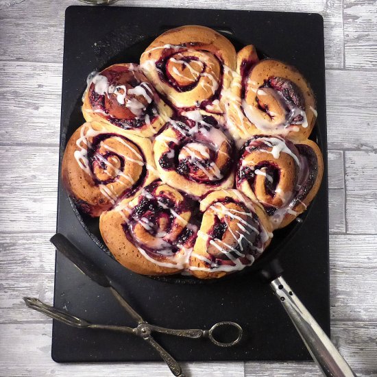 Blackberry Swirl Skillet Overnight Buns