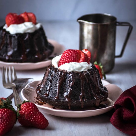 Chocolate Cakes w/ Espresso Glaze