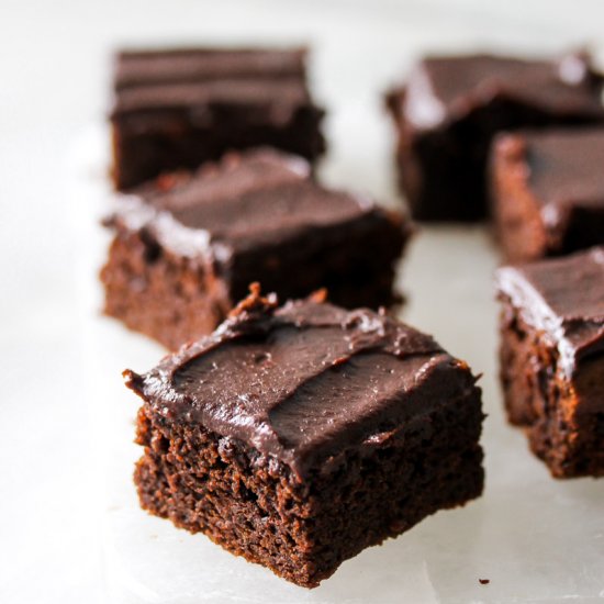 Brownies with Cocoa-Date Frosting