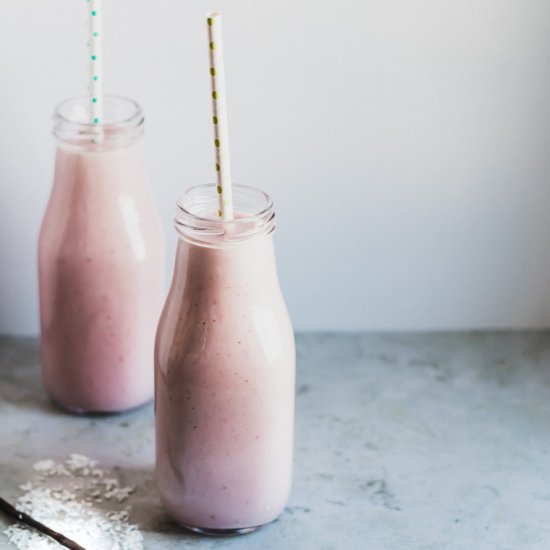 Dairy-free Strawberry Milkshake