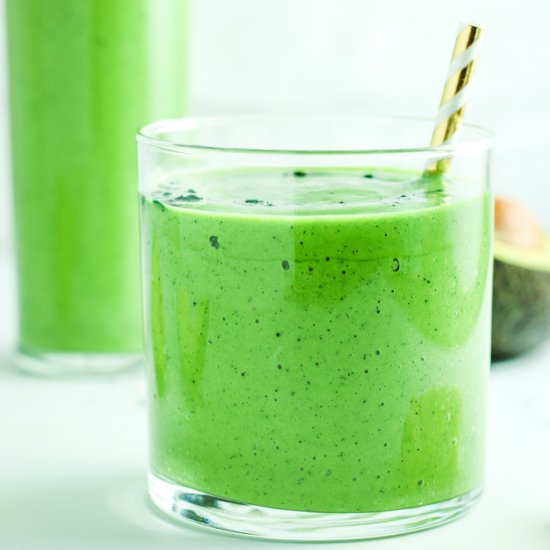 Avocado Spinach Green Smoothie