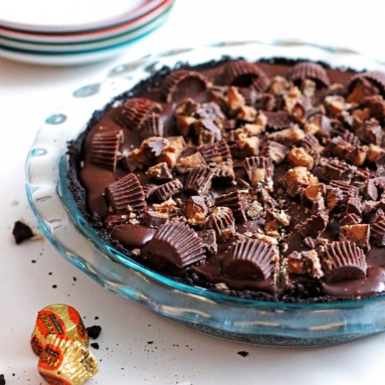 Chocolate Peanut Butter Cup Pie