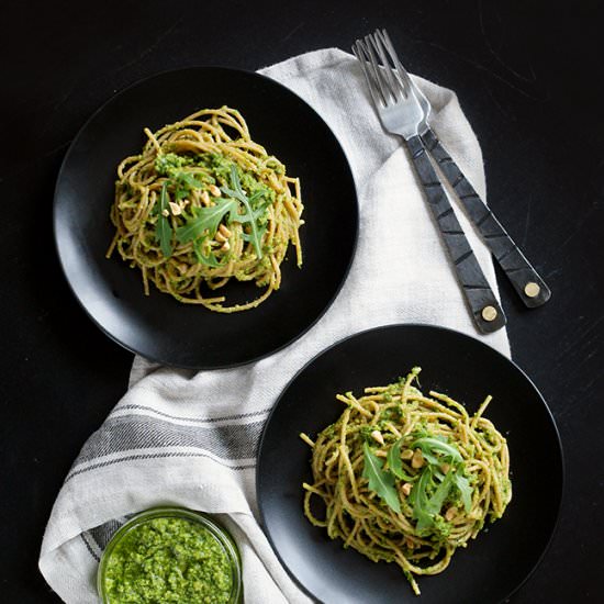 Pesto with rocket and pasta