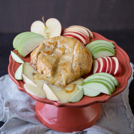 Salted Caramel Brie en Croute