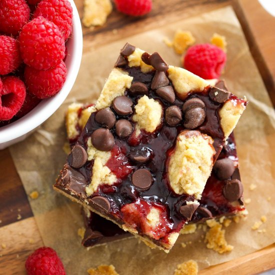 Chocolate Raspberry Crumb Bars