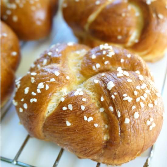 Perfect Soft Pretzel Rolls