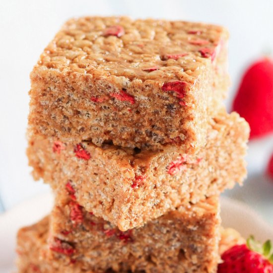 Healthy Strawberry Krispy Treats