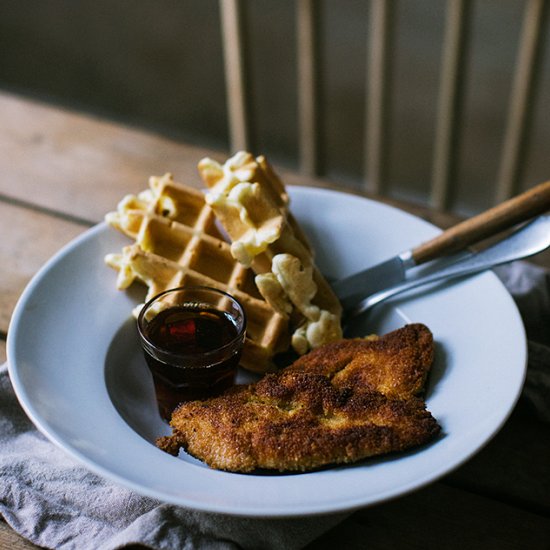 Waffle with fried chicken