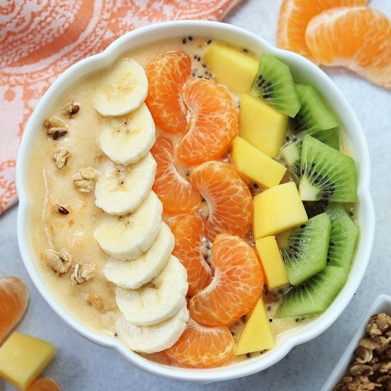 Sumo Citrus Mango Smoothie Bowl