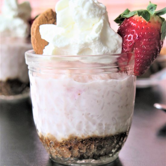 Strawberry Ginger Rice Pudding Cups