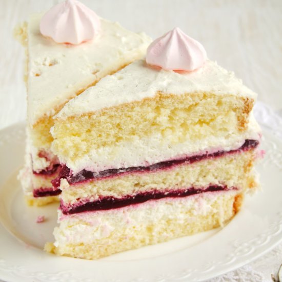 blackberry and cream cake