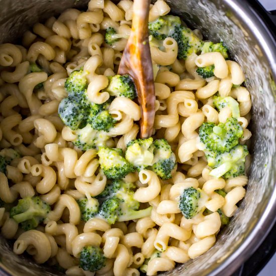 Healthy Instant Pot Mac and Cheese