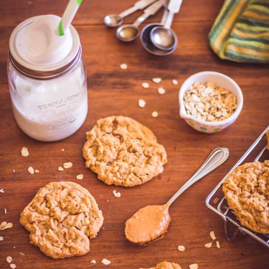 Peanut Butter Oatmeal Cookies