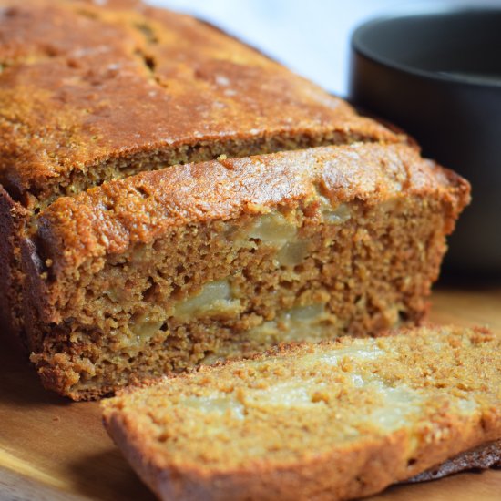 Bran Pear Molasses Bread