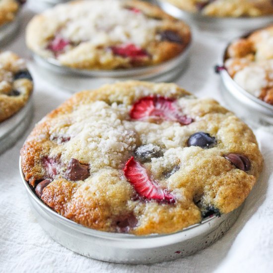 Berry Chocolate Chip Muffin Tops