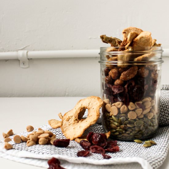 Apple + Peanut Butter Trail Mix