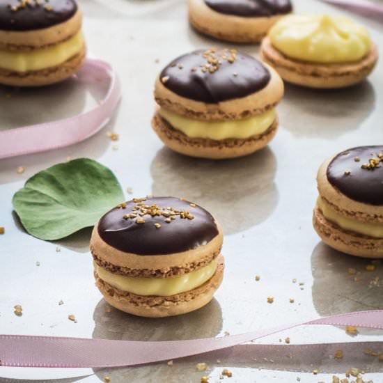 Boston Cream Macarons