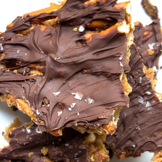 Easy Maple Toffee Pretzel Bark