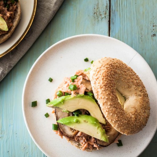 Pulled Salmon Bagel with Avocado