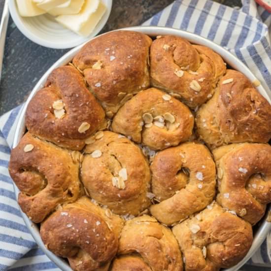 Oatmeal Molasses Rolls