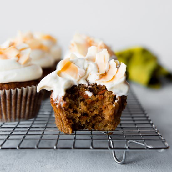 Coconut Carrot Cake Cupcakes