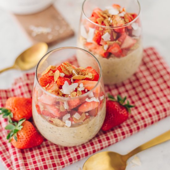 Strawberry Shortcake Overnight Oats