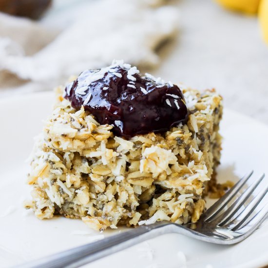 Vanilla Lemon Chia Baked Oatmeal