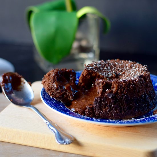 5 Ingredient Chocolate Lava Cake