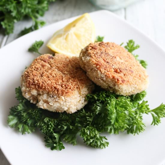 Artichoke Crab Cakes with Sauce