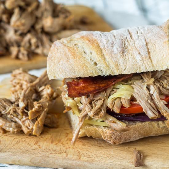 Pulled pork sandwich