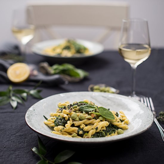 Spinach pasta with wasabi