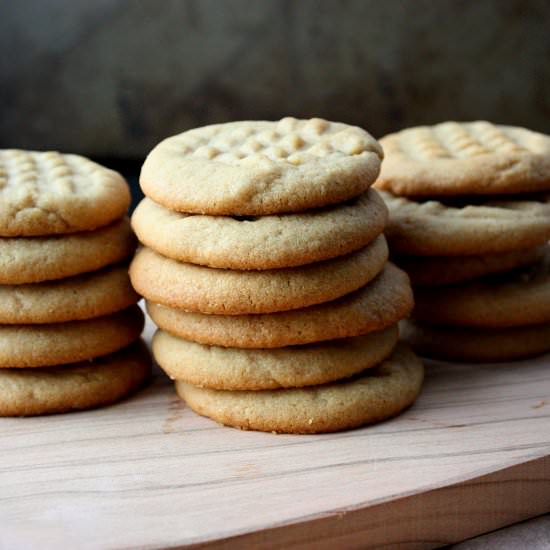 PEANUT BUTTER SHORTBREAD COOKIES