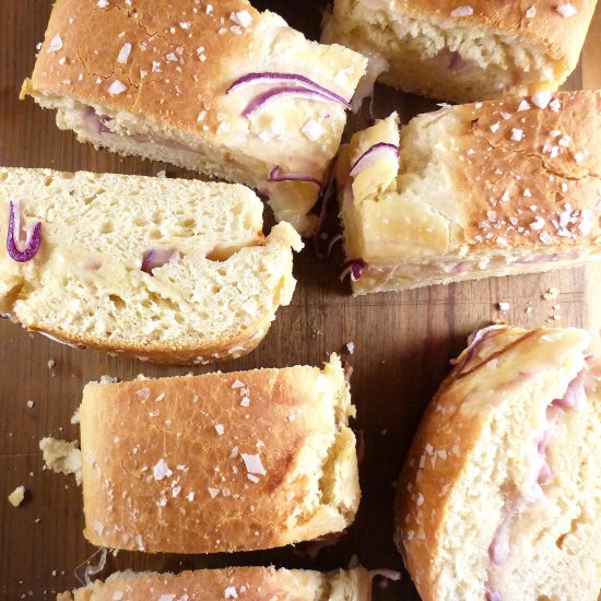 Red Onion & Mozzarella Spelt Bread