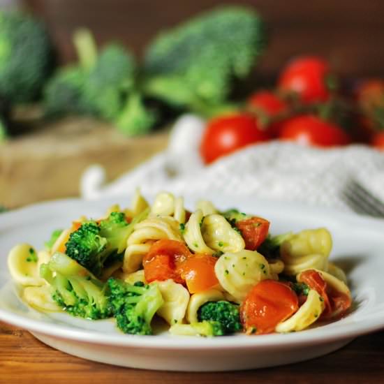 Orecchiette, Broccoli and Tomatoes