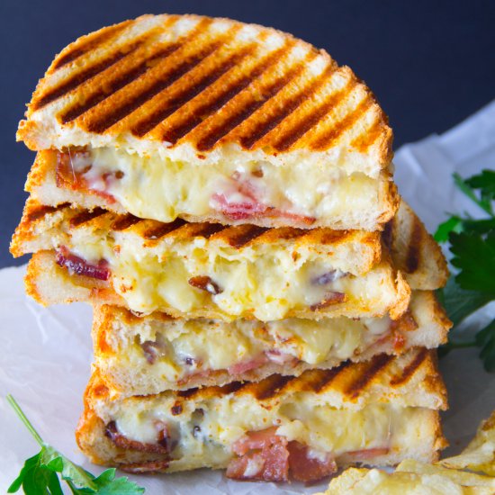 ULTIMATE GRILLED CHEESE SANDWICH