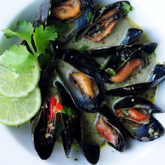 Thai-Style Steamed Mussels