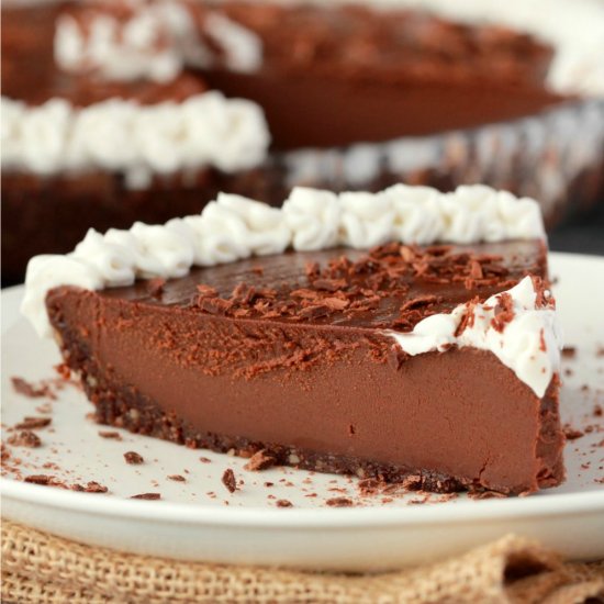 No-Bake Vegan Chocolate Pie