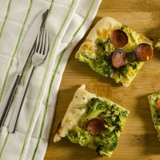 White Pizza with Broccoli