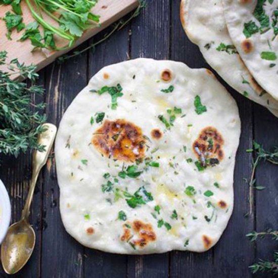 Easy Homemade Vegan Naan