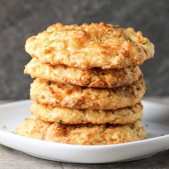 Copycat Cheddar Bay Biscuits