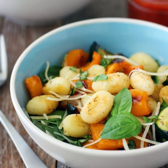 One Pan Roasted Gnocchi and Vegetables